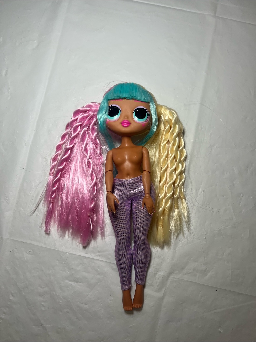 L.O.L. Surprise! OMG Series 2 Candylicious Fashion Doll (Missing Outfit)